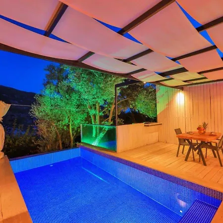 İslamlar 1 Bedroom Secluded With Private Pool Hot Tub Villa Kalkan