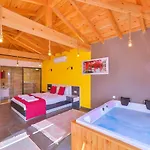 Villa İslamlar 1 Bedroom Secluded With Private Pool Hot Tub